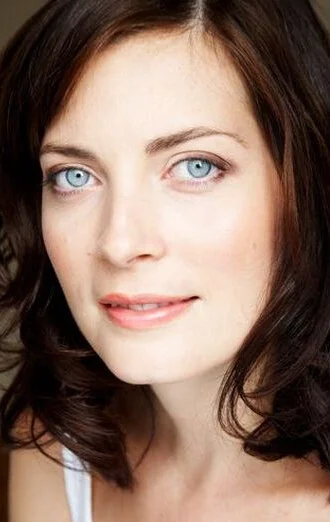 Энни Мэйнард